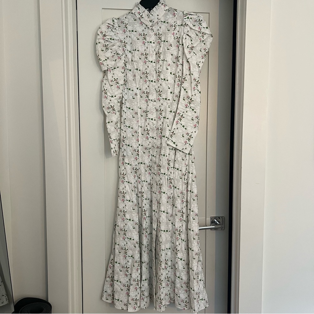 Philosophy di lorenzo white floral long puff sleeve maxi dress, size 4